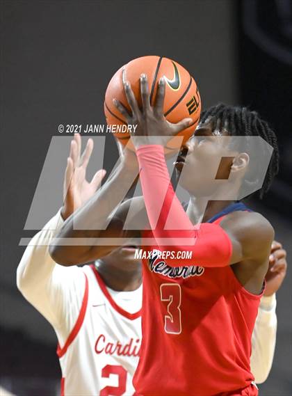 Thumbnail 1 in San Joaquin Memorial vs. John Paul II (Tarkanian Classic) photogallery.