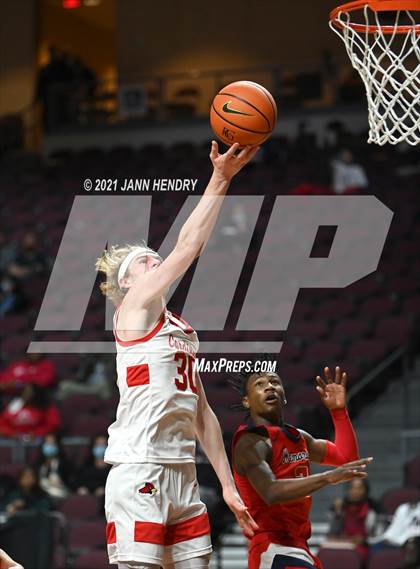 Thumbnail 3 in San Joaquin Memorial vs. John Paul II (Tarkanian Classic) photogallery.