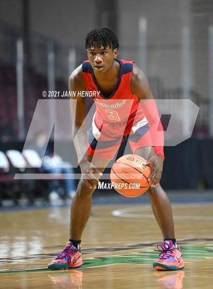 Thumbnail 3 in San Joaquin Memorial vs. John Paul II (Tarkanian Classic) photogallery.