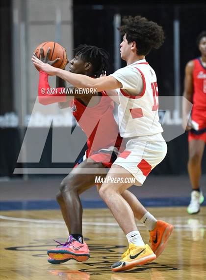 Thumbnail 2 in San Joaquin Memorial vs. John Paul II (Tarkanian Classic) photogallery.