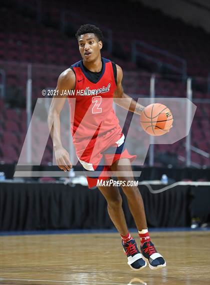 Thumbnail 3 in San Joaquin Memorial vs. John Paul II (Tarkanian Classic) photogallery.
