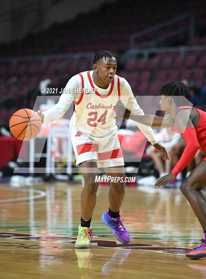 Thumbnail 1 in San Joaquin Memorial vs. John Paul II (Tarkanian Classic) photogallery.