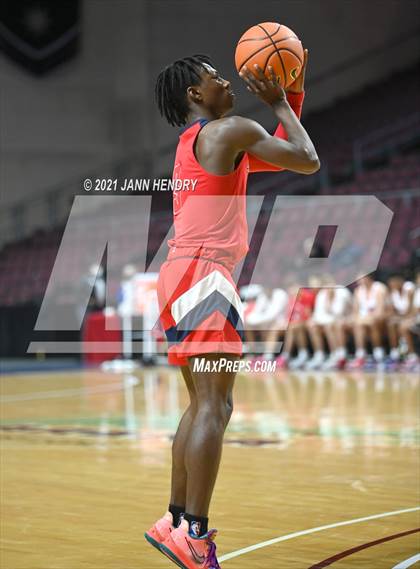 Thumbnail 1 in San Joaquin Memorial vs. John Paul II (Tarkanian Classic) photogallery.