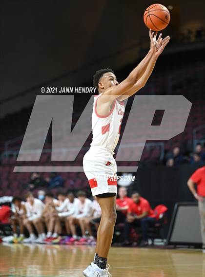 Thumbnail 3 in San Joaquin Memorial vs. John Paul II (Tarkanian Classic) photogallery.