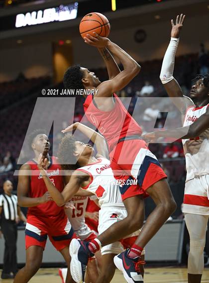 Thumbnail 3 in San Joaquin Memorial vs. John Paul II (Tarkanian Classic) photogallery.