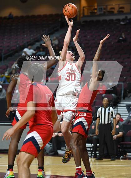 Thumbnail 2 in San Joaquin Memorial vs. John Paul II (Tarkanian Classic) photogallery.