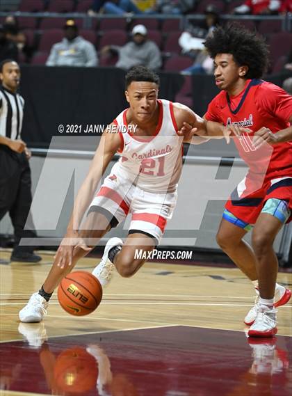 Thumbnail 3 in San Joaquin Memorial vs. John Paul II (Tarkanian Classic) photogallery.