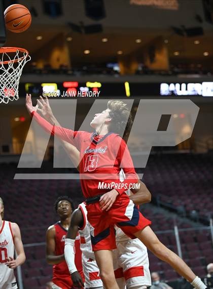 Thumbnail 1 in San Joaquin Memorial vs. John Paul II (Tarkanian Classic) photogallery.