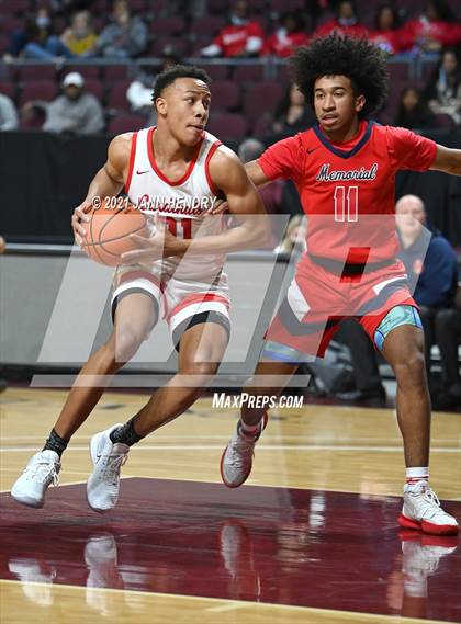 Thumbnail 2 in San Joaquin Memorial vs. John Paul II (Tarkanian Classic) photogallery.