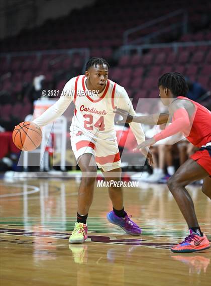 Thumbnail 3 in San Joaquin Memorial vs. John Paul II (Tarkanian Classic) photogallery.