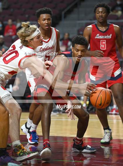 Thumbnail 1 in San Joaquin Memorial vs. John Paul II (Tarkanian Classic) photogallery.