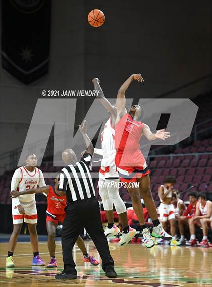 Thumbnail 2 in San Joaquin Memorial vs. John Paul II (Tarkanian Classic) photogallery.