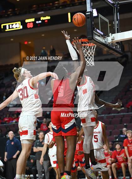 Thumbnail 1 in San Joaquin Memorial vs. John Paul II (Tarkanian Classic) photogallery.