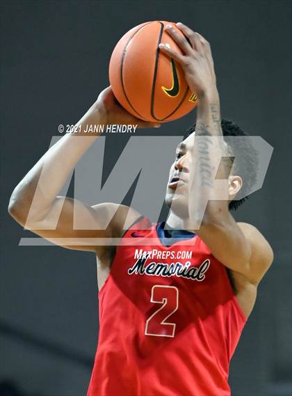 Thumbnail 3 in San Joaquin Memorial vs. John Paul II (Tarkanian Classic) photogallery.