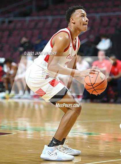 Thumbnail 1 in San Joaquin Memorial vs. John Paul II (Tarkanian Classic) photogallery.