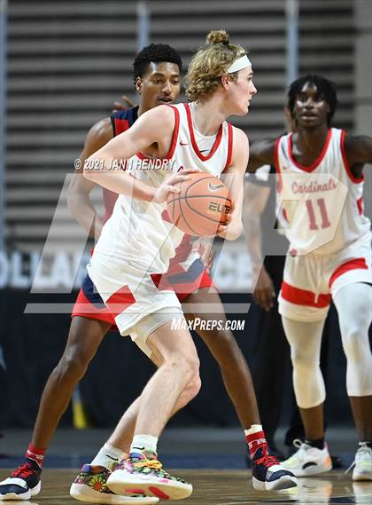 Thumbnail 1 in San Joaquin Memorial vs. John Paul II (Tarkanian Classic) photogallery.