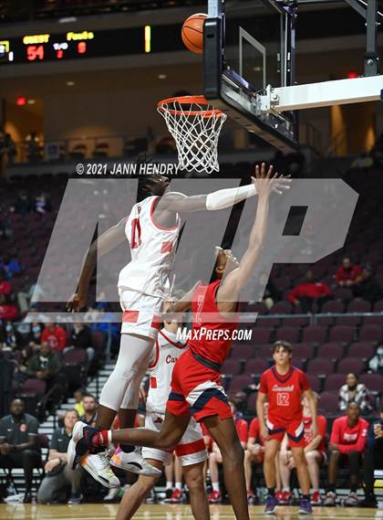Thumbnail 3 in San Joaquin Memorial vs. John Paul II (Tarkanian Classic) photogallery.