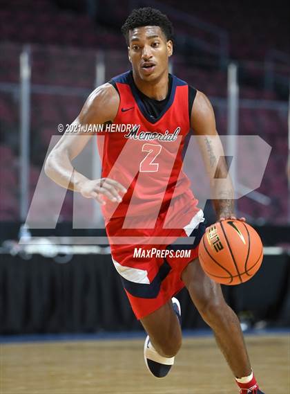 Thumbnail 1 in San Joaquin Memorial vs. John Paul II (Tarkanian Classic) photogallery.