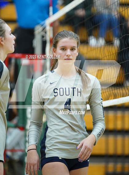 Thumbnail 3 in Marian vs. Grosse Pointe South (MHSAA Regional Final) photogallery.