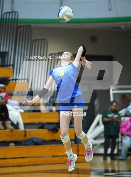 Thumbnail 3 in Marian vs. Grosse Pointe South (MHSAA Regional Final) photogallery.