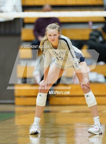 Thumbnail 3 in Marian vs. Grosse Pointe South (MHSAA Regional Final) photogallery.