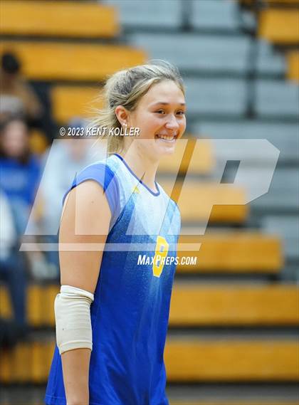 Thumbnail 2 in Marian vs. Grosse Pointe South (MHSAA Regional Final) photogallery.