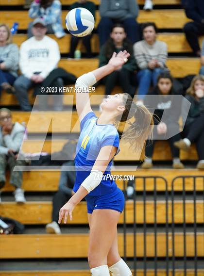 Thumbnail 2 in Marian vs. Grosse Pointe South (MHSAA Regional Final) photogallery.