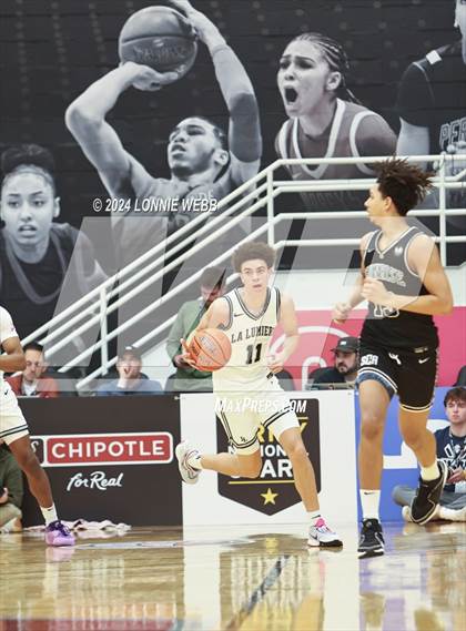 Thumbnail 2 in La Lumiere vs. Sunrise Christian Academy (Spalding Hoophall Classic) photogallery.