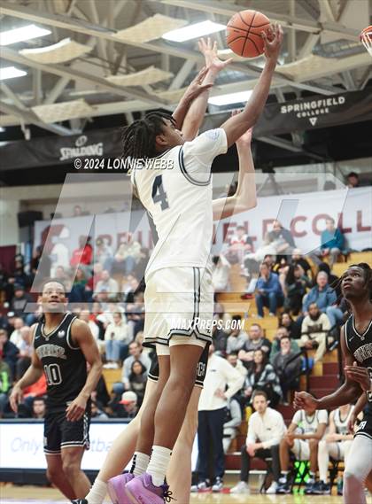 Thumbnail 2 in La Lumiere vs. Sunrise Christian Academy (Spalding Hoophall Classic) photogallery.