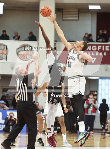 Thumbnail 3 in La Lumiere vs. Sunrise Christian Academy (Spalding Hoophall Classic) photogallery.
