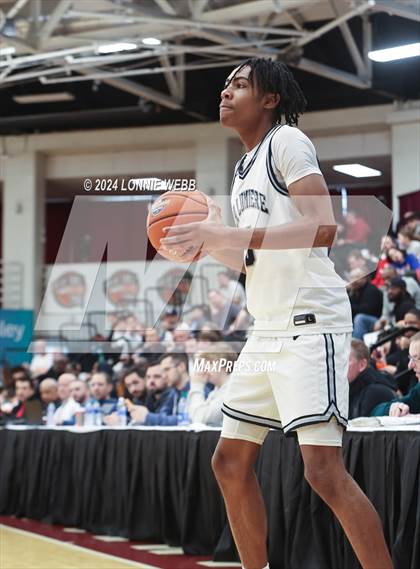 Thumbnail 3 in La Lumiere vs. Sunrise Christian Academy (Spalding Hoophall Classic) photogallery.