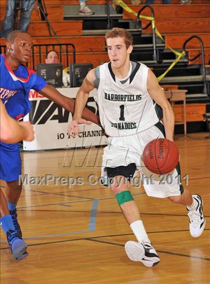 Thumbnail 2 in Archbishop Stepinac vs. Harborfields photogallery.