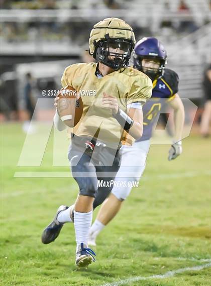Thumbnail 3 in Sunrise Mountain vs. Willow Canyon (Scrimmage) photogallery.