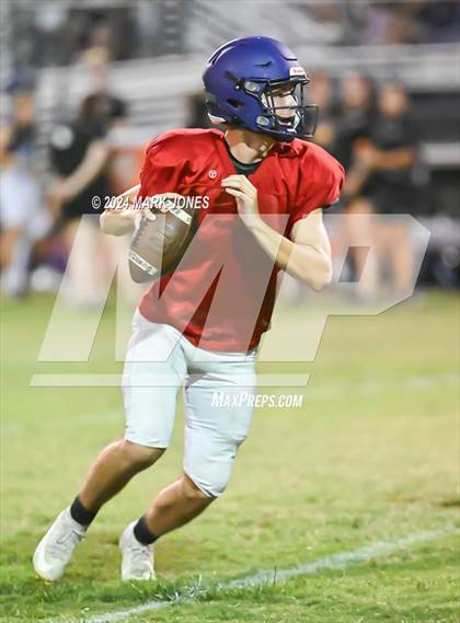 Thumbnail 2 in Sunrise Mountain vs. Willow Canyon (Scrimmage) photogallery.