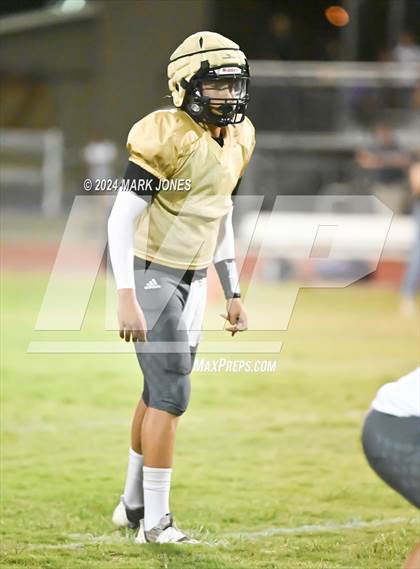 Thumbnail 2 in Sunrise Mountain vs. Willow Canyon (Scrimmage) photogallery.