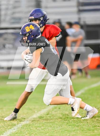 Thumbnail 3 in Sunrise Mountain vs. Willow Canyon (Scrimmage) photogallery.