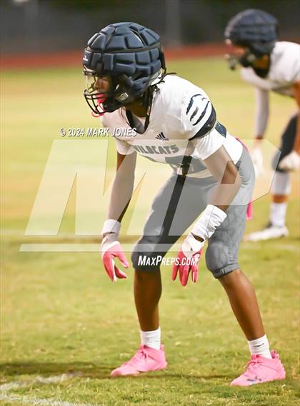 Thumbnail 2 in Sunrise Mountain vs. Willow Canyon (Scrimmage) photogallery.