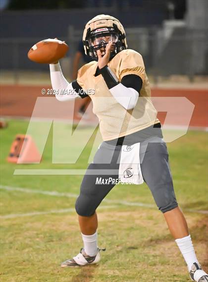 Thumbnail 1 in Sunrise Mountain vs. Willow Canyon (Scrimmage) photogallery.