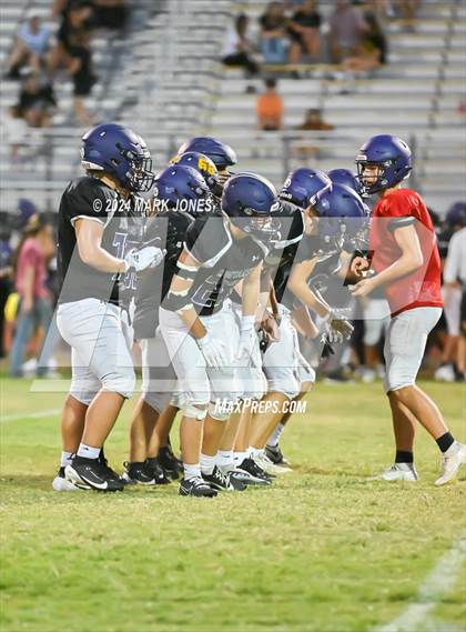 Thumbnail 3 in Sunrise Mountain vs. Willow Canyon (Scrimmage) photogallery.