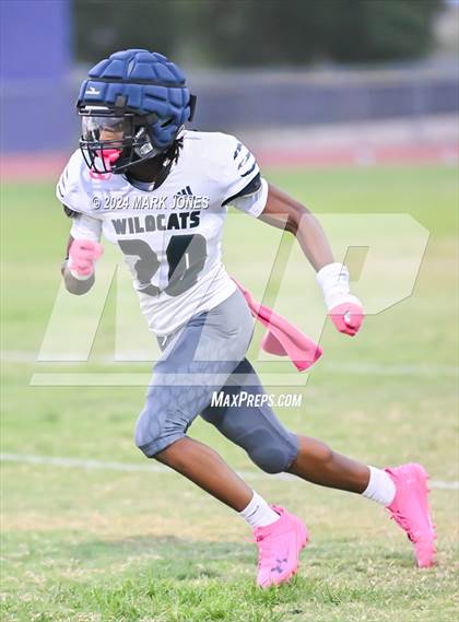 Thumbnail 3 in Sunrise Mountain vs. Willow Canyon (Scrimmage) photogallery.