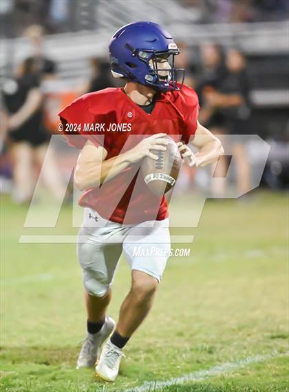 Thumbnail 2 in Sunrise Mountain vs. Willow Canyon (Scrimmage) photogallery.