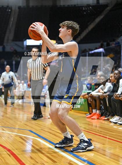 Thumbnail 3 in East vs. Wayne (NYSPHSAA Section V Class A Finals) photogallery.