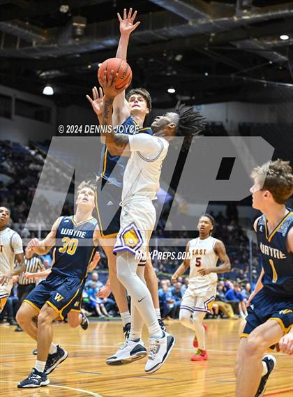 Thumbnail 2 in East vs. Wayne (NYSPHSAA Section V Class A Finals) photogallery.