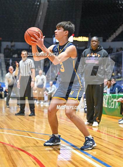 Thumbnail 1 in East vs. Wayne (NYSPHSAA Section V Class A Finals) photogallery.