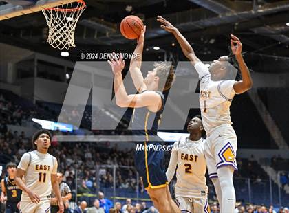 Thumbnail 3 in East vs. Wayne (NYSPHSAA Section V Class A Finals) photogallery.