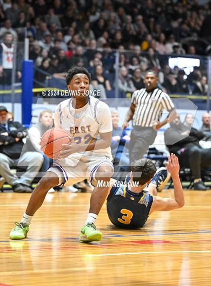 Thumbnail 2 in East vs. Wayne (NYSPHSAA Section V Class A Finals) photogallery.