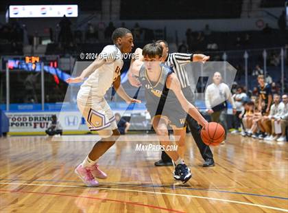 Thumbnail 1 in East vs. Wayne (NYSPHSAA Section V Class A Finals) photogallery.