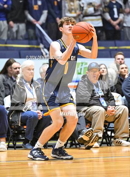 Thumbnail 2 in East vs. Wayne (NYSPHSAA Section V Class A Finals) photogallery.