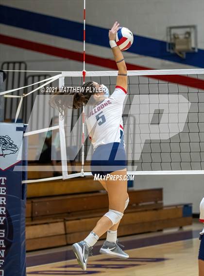 Thumbnail 1 in Westover @ Terry Sanford photogallery.