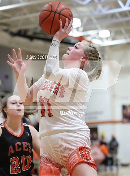 Thumbnail 2 in Amanda-Clearcreek @ Nelsonville-York photogallery.